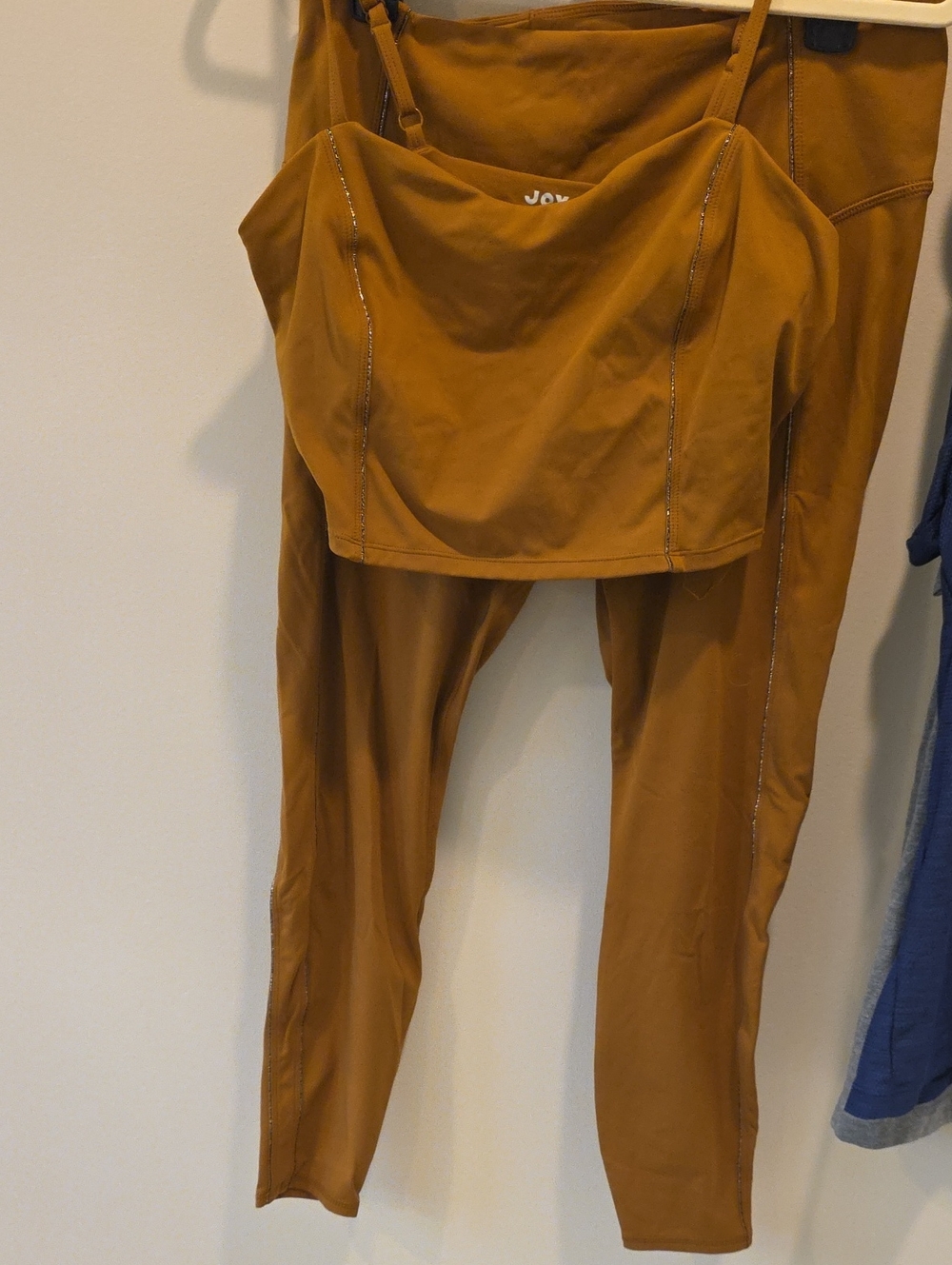 Joy Lab Workout Set- Bra Top & Leggings. Copper Sparkle Seems On Top & Legs. LG